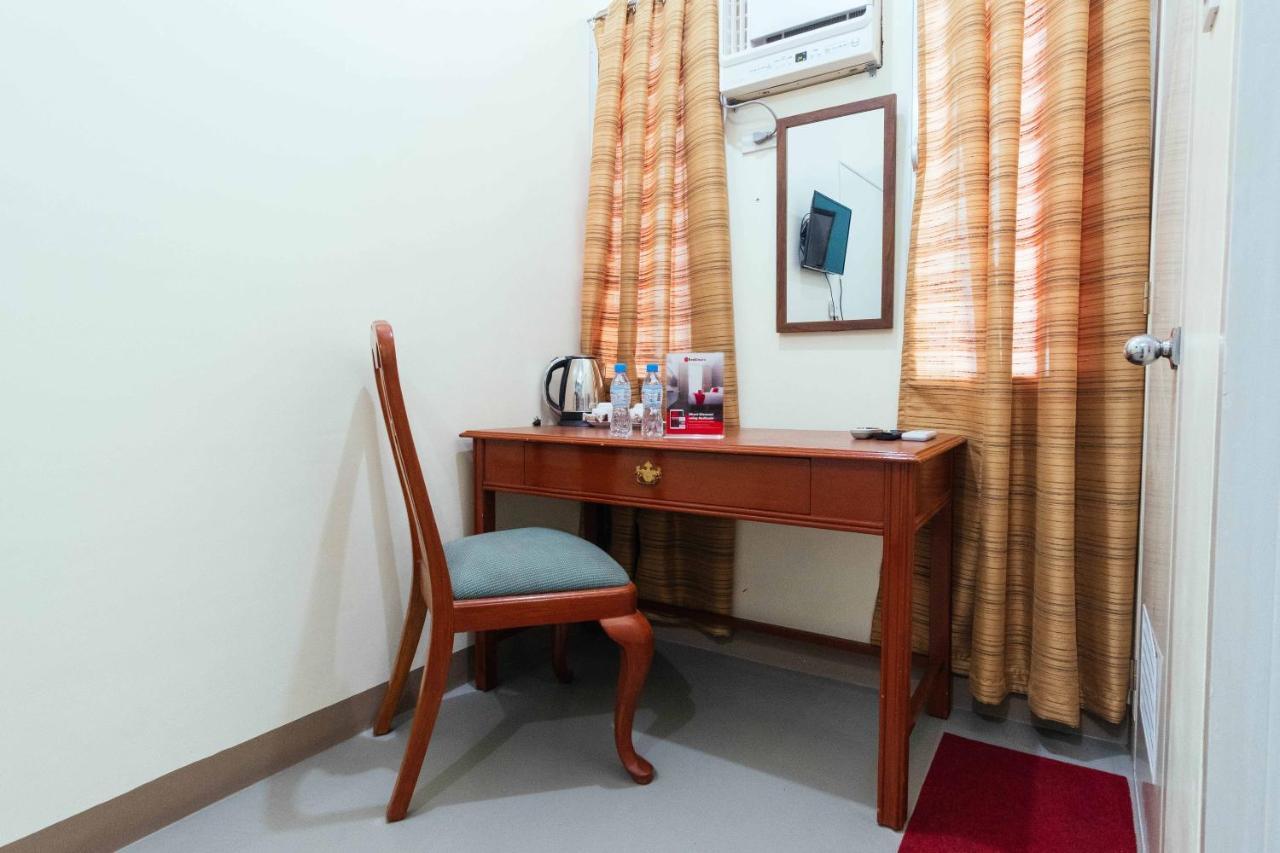 Reddoorz Plus @ It Park Cebu Εξωτερικό φωτογραφία
