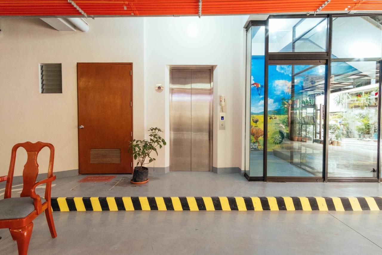 Reddoorz Plus @ It Park Cebu Εξωτερικό φωτογραφία