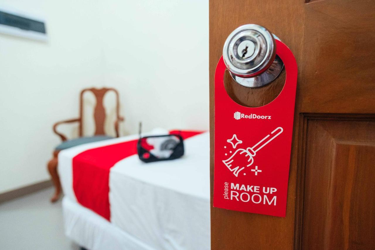Reddoorz Plus @ It Park Cebu Εξωτερικό φωτογραφία