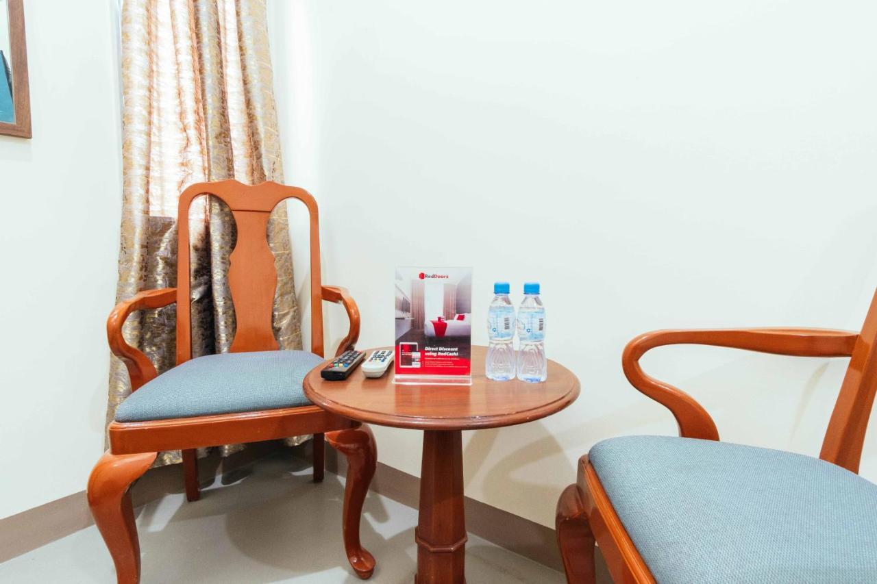 Reddoorz Plus @ It Park Cebu Εξωτερικό φωτογραφία